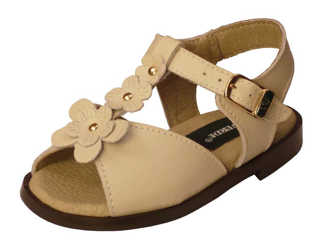 Tendencia en sandalias niñas 2023 - VALLEVERDE